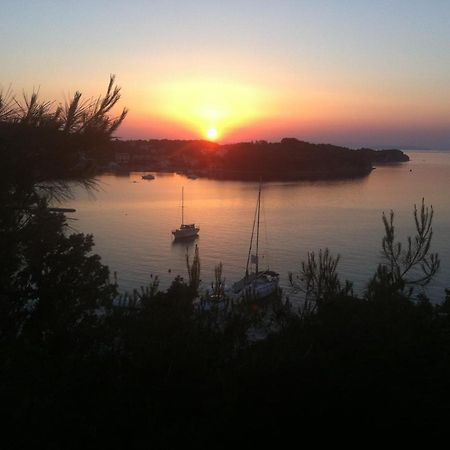 Belveder Deluxe Suite And Rooms Supetarska Draga Exterior photo